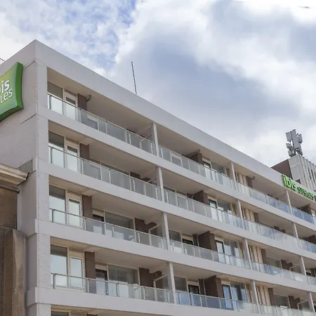 Hotel Ibis Styles Scheveningen 3*